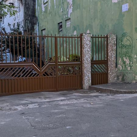 Quarto Casal Sossegado Perto Pelourinho Salvador Luaran gambar